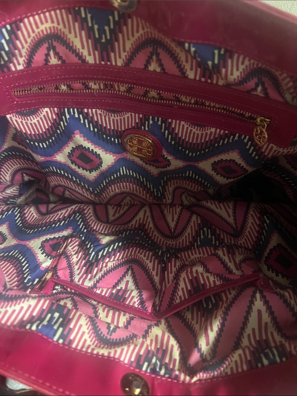 Tory Burch Beige Canvas Tote with Pink Leather Trim & Gold Logo - Picture 2 of 3